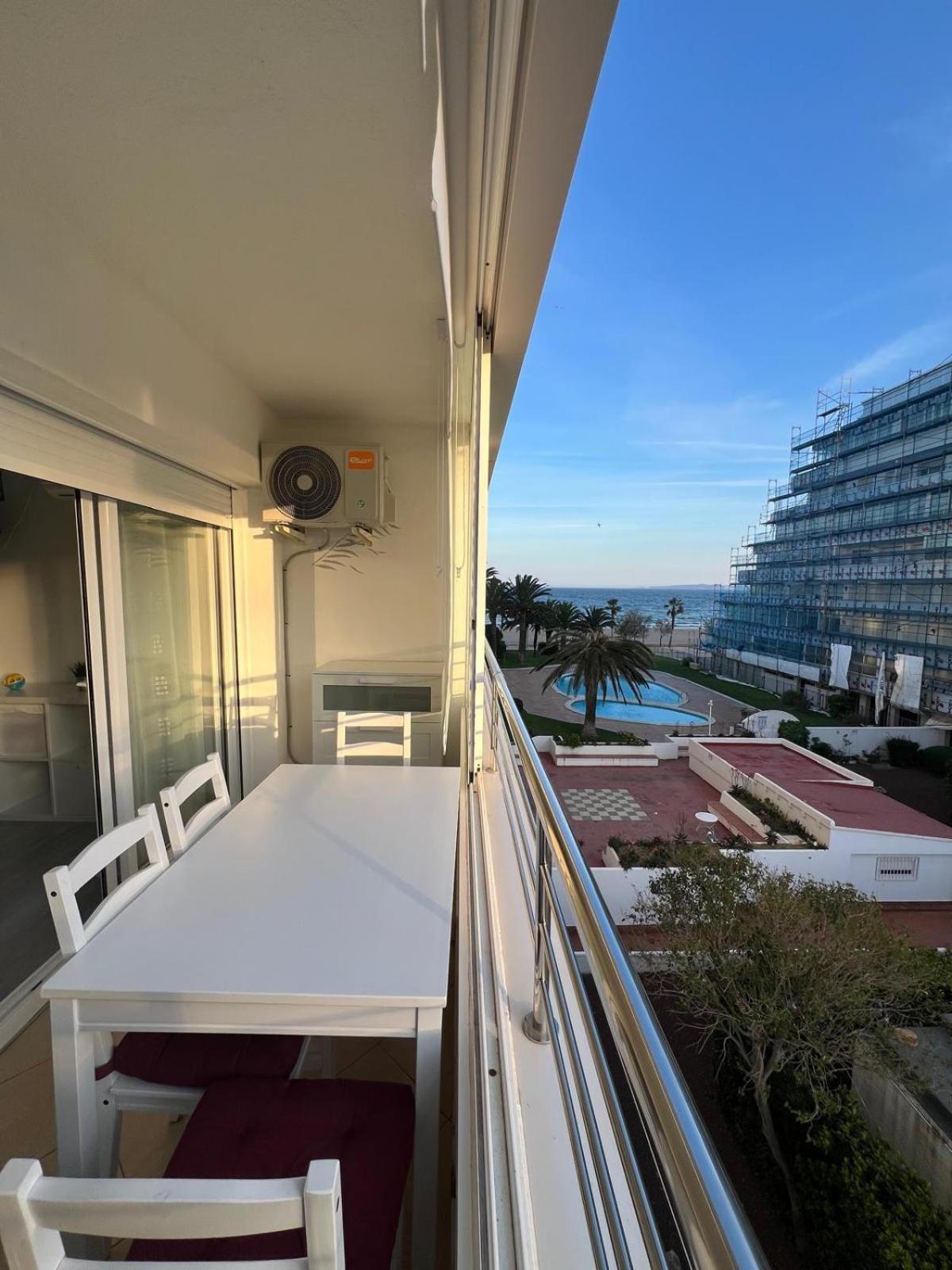 Apartamiento Vista Al Mar - Holiday Center En Roses Esterno foto
