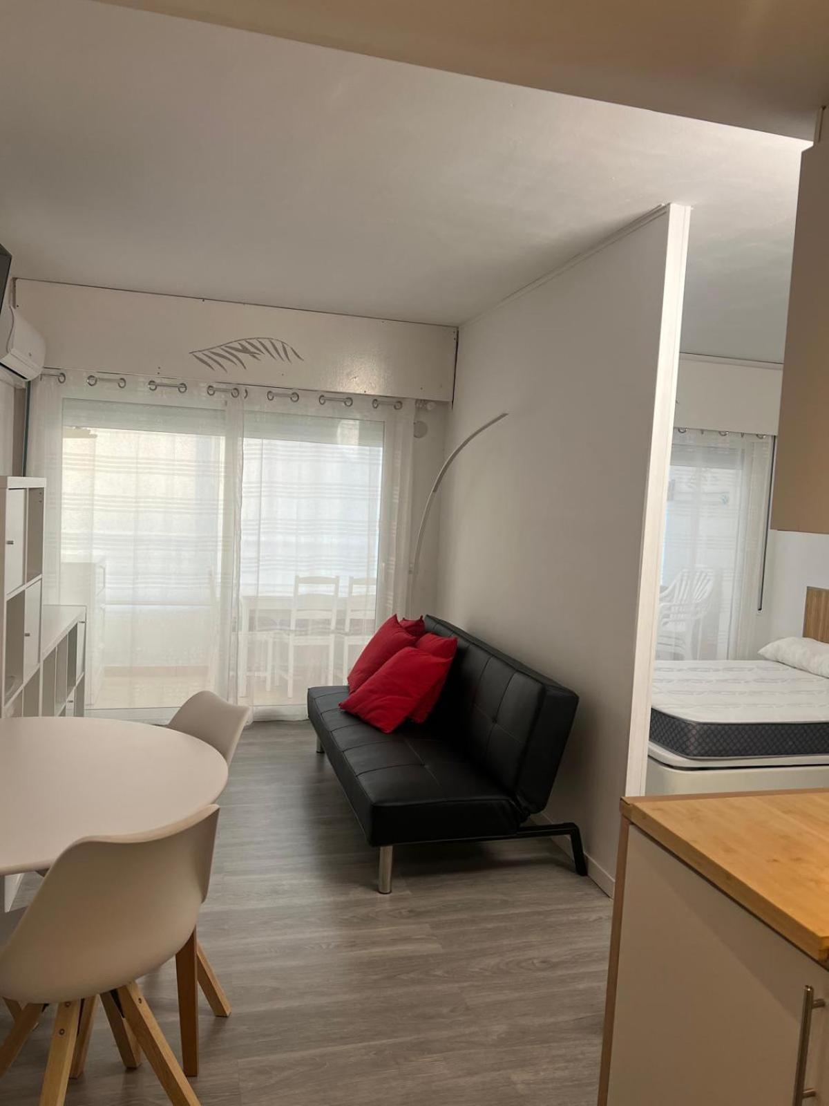 Apartamiento Vista Al Mar - Holiday Center En Roses Esterno foto